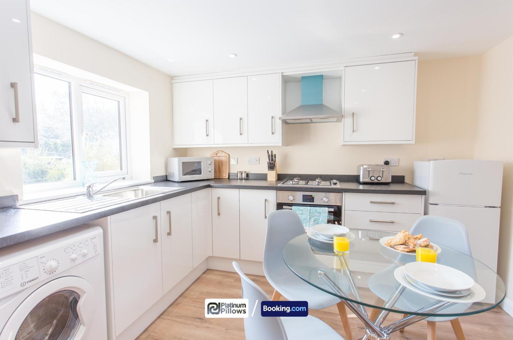 Modern Oxford 2 Bedroom Apartments, Near John Radcliffe Hospital, Weekly & Monthly Deals מראה חיצוני תמונה